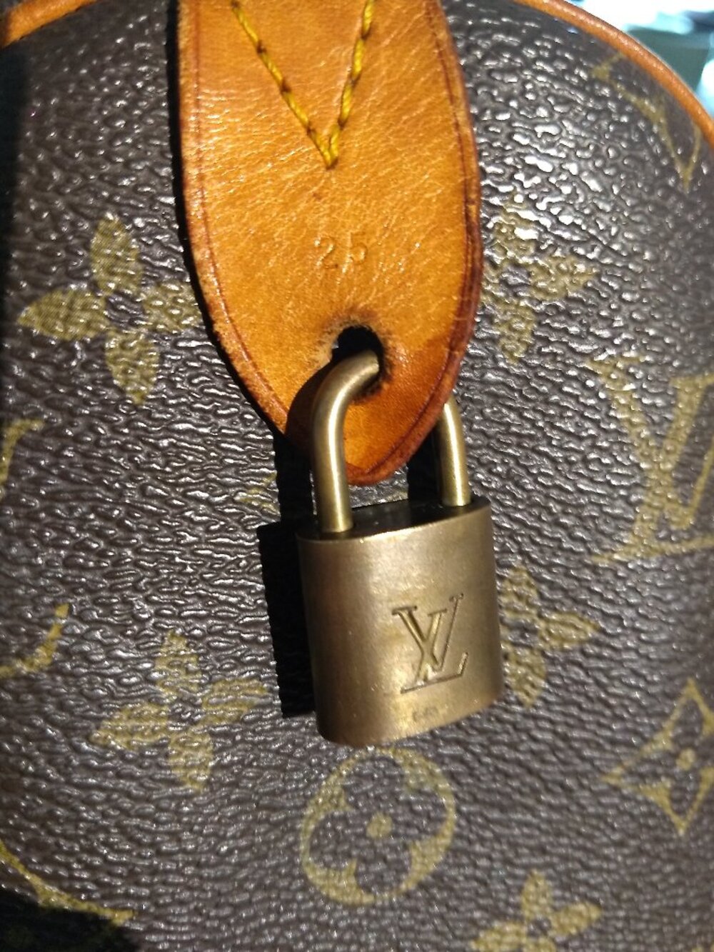 Louis Vuitton Monogram M41528 Brown Canvas France Vintage Bag. - Picture 6 of 14